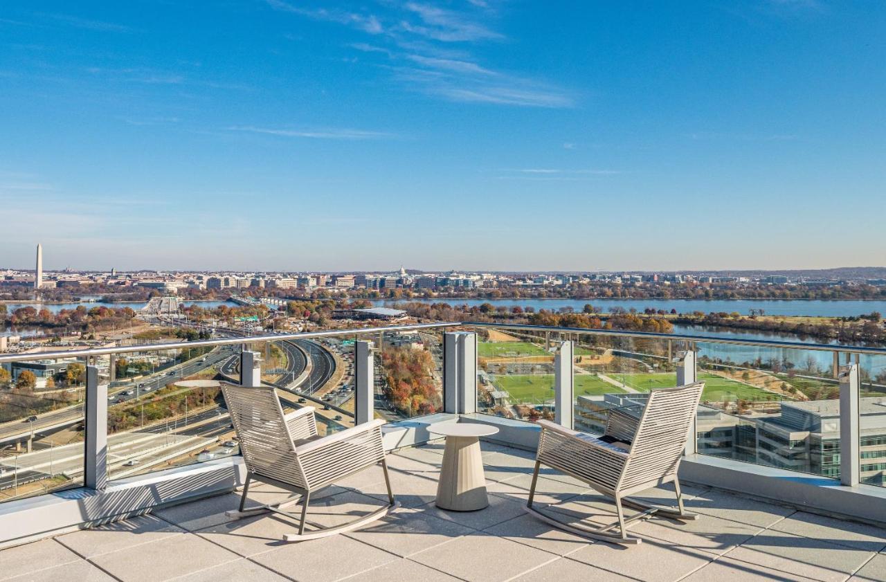 Global Luxury Suites Crystal City Арлінгтон Екстер'єр фото
